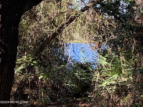 0.17 Acres of Land for Sale in Interlachen, Florida