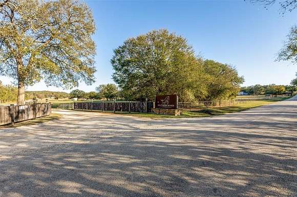 80.8 Acres of Land with Home for Sale in Valley View, Texas