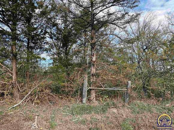 1 Acre of Residential Land for Sale in Tecumseh, Kansas