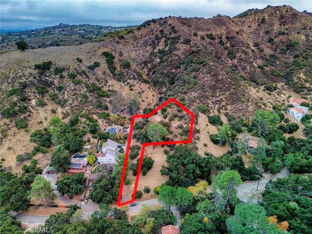 0.598 Acres of Land for Sale in Calabasas, California