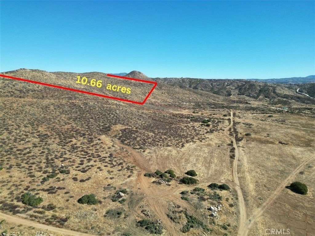 10.66 Acres of Land for Sale in Hemet, California