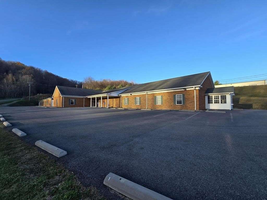 2 Acres of Improved Commercial Land for Sale in Cedar Bluff, Virginia