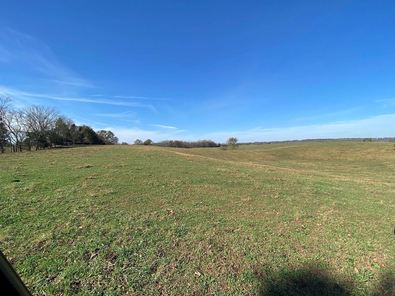 52.014 Acres of Land for Auction in Rocky Hill, Kentucky