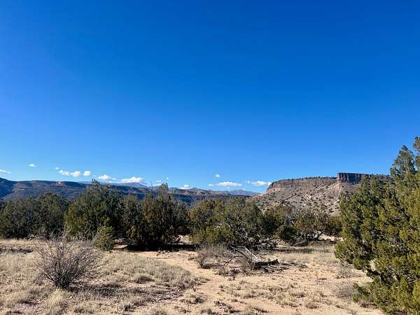 2.5 Acres of Land for Sale in Santa Fe, New Mexico