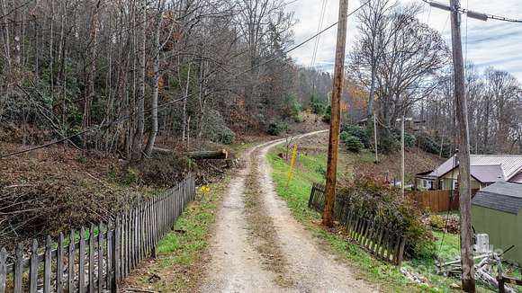 4 Acres of Residential Land with Home for Auction in Spruce Pine, North Carolina