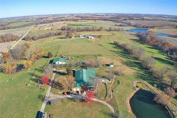 27 Acres of Land with Home for Sale in Lexington, Missouri