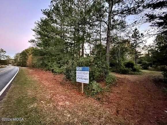 2.1 Acres of Residential Land for Sale in Jeffersonville, Georgia