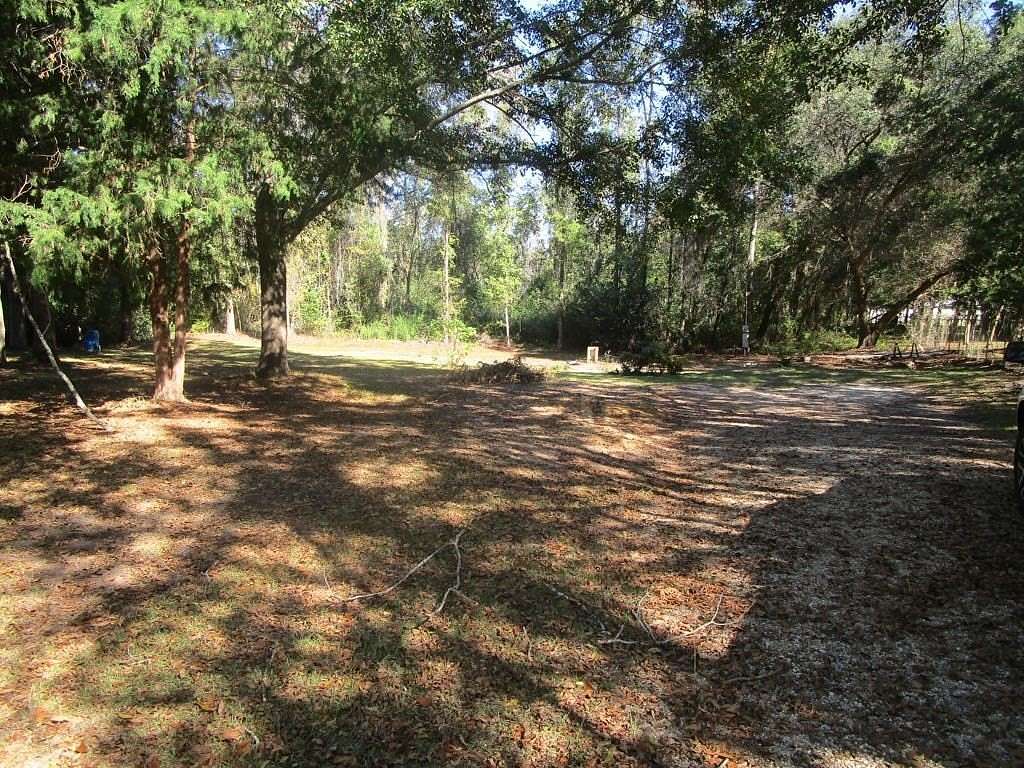 1.5 Acres of Residential Land for Sale in Cottonwood, Alabama