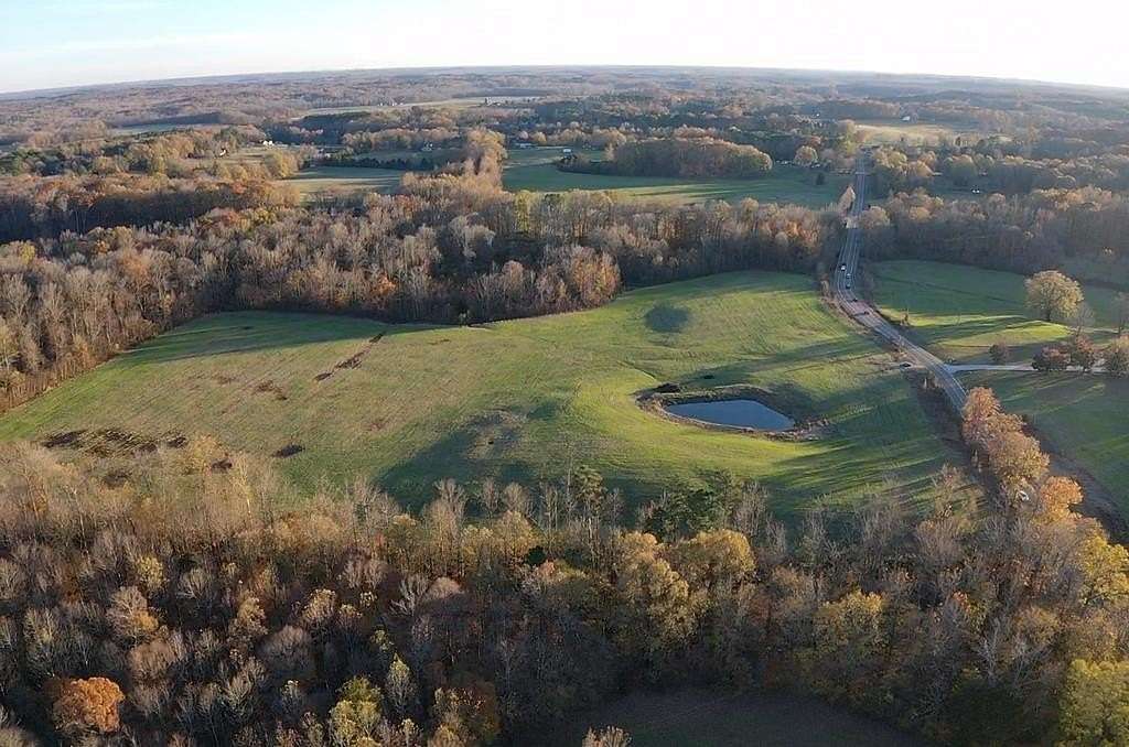 33.28 Acres of Land for Sale in Paris, Tennessee