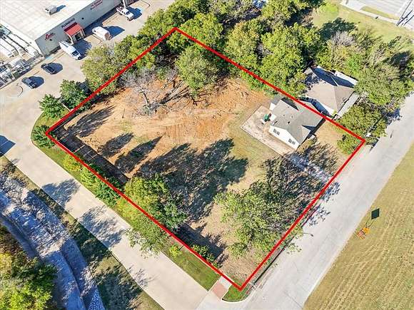 0.7 Acres of Commercial Land for Sale in Denton, Texas