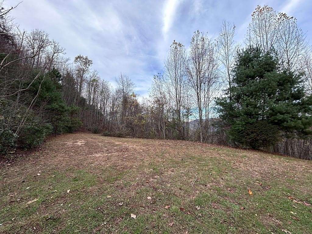 1.02 Acres of Land for Sale in Robbinsville, North Carolina