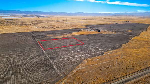 2 Acres of Land for Sale in Lancaster, California