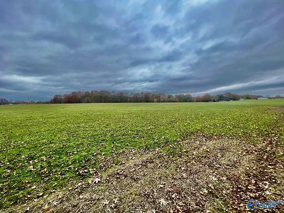 5.88 Acres of Agricultural Land for Sale in Fayetteville, Tennessee