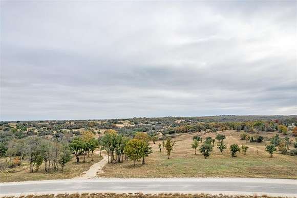 5.375 Acres of Residential Land for Sale in Stephenville, Texas