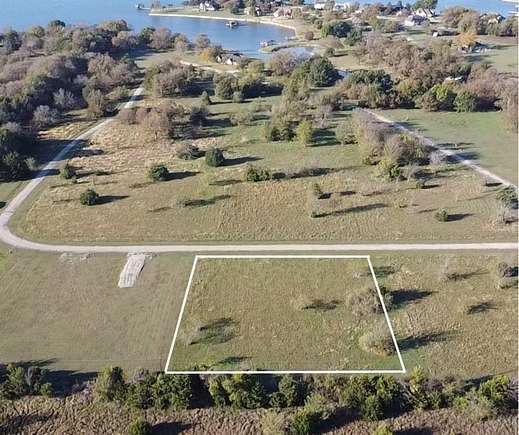 1 Acre of Residential Land for Sale in Kerens, Texas