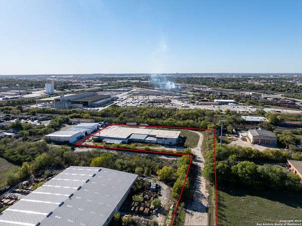 4 Acres of Improved Commercial Land for Sale in San Antonio, Texas