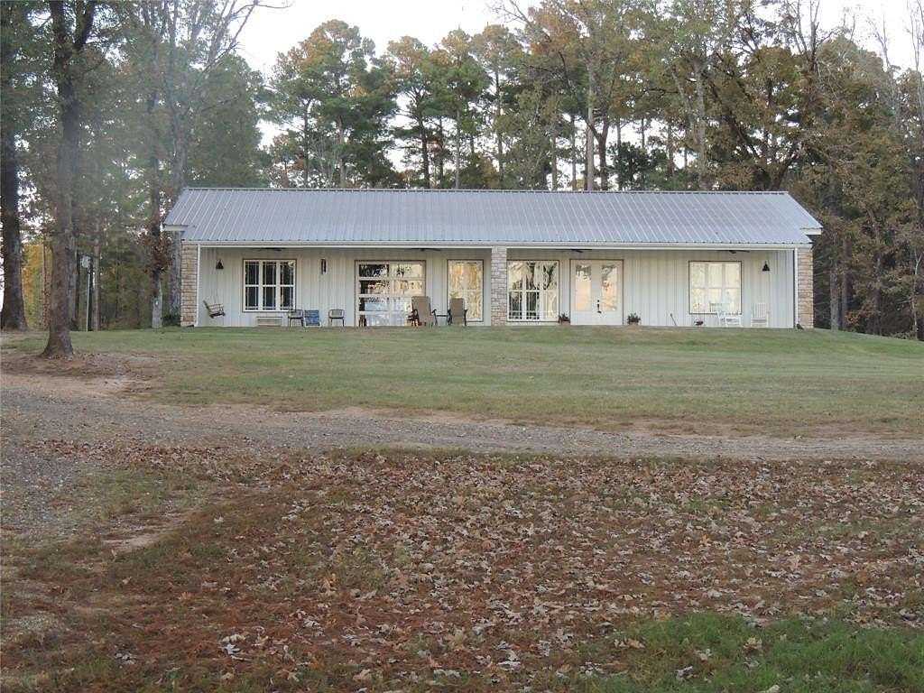 5.82 Acres of Residential Land with Home for Sale in Taylor, Arkansas