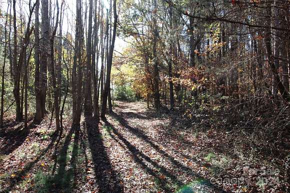 12 Acres of Recreational Land for Sale in Clover, South Carolina