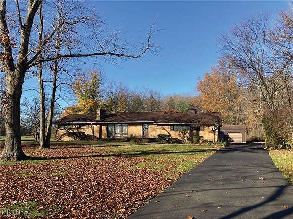 3 Acres of Residential Land with Home for Auction in Masury, Ohio