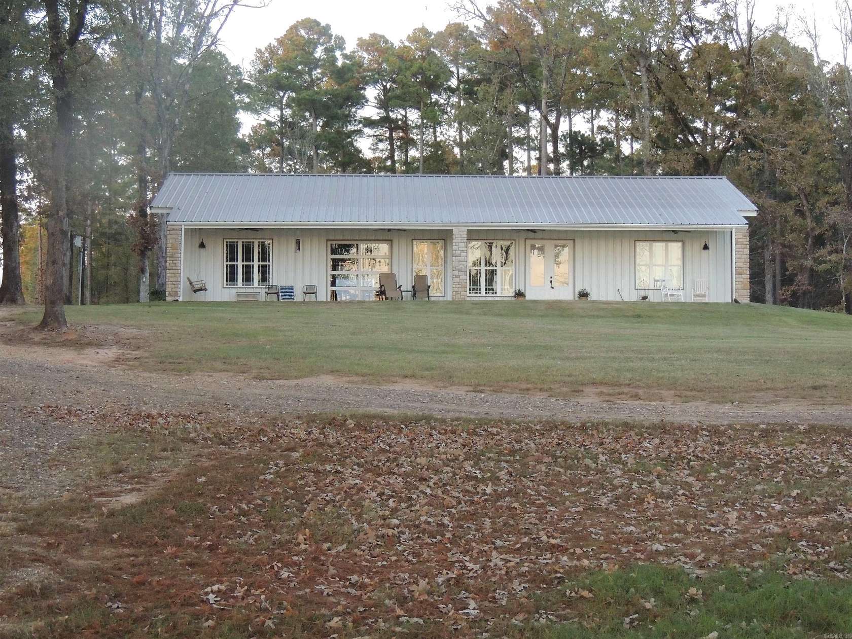 5.82 Acres of Residential Land with Home for Sale in Taylor, Arkansas