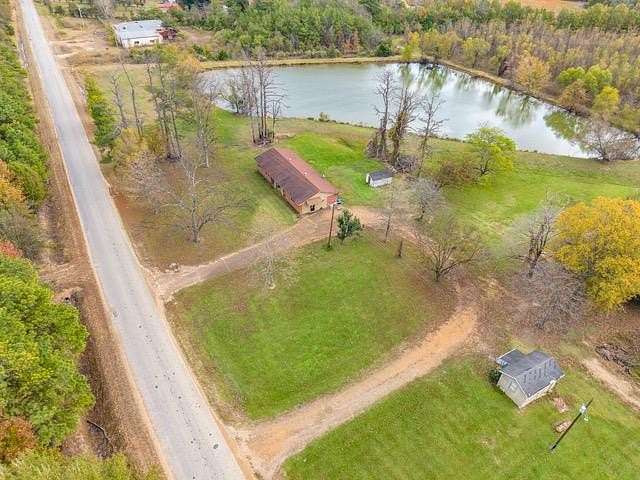 7 Acres of Residential Land with Home for Sale in Marks, Mississippi