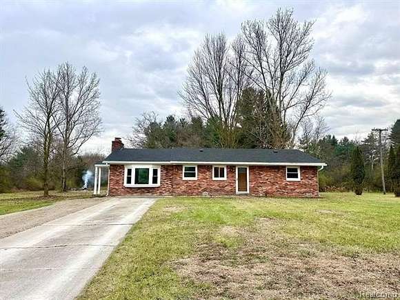 5 Acres of Residential Land with Home for Sale in Brockway, Michigan