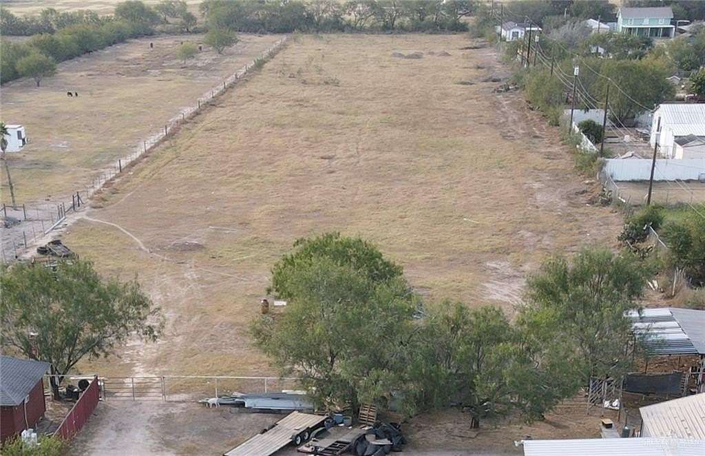 2 Acres of Land for Sale in Edinburg, Texas