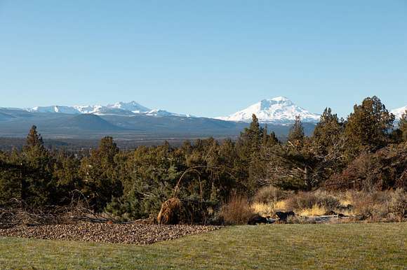 6.9 Acres of Residential Land with Home for Sale in Bend, Oregon