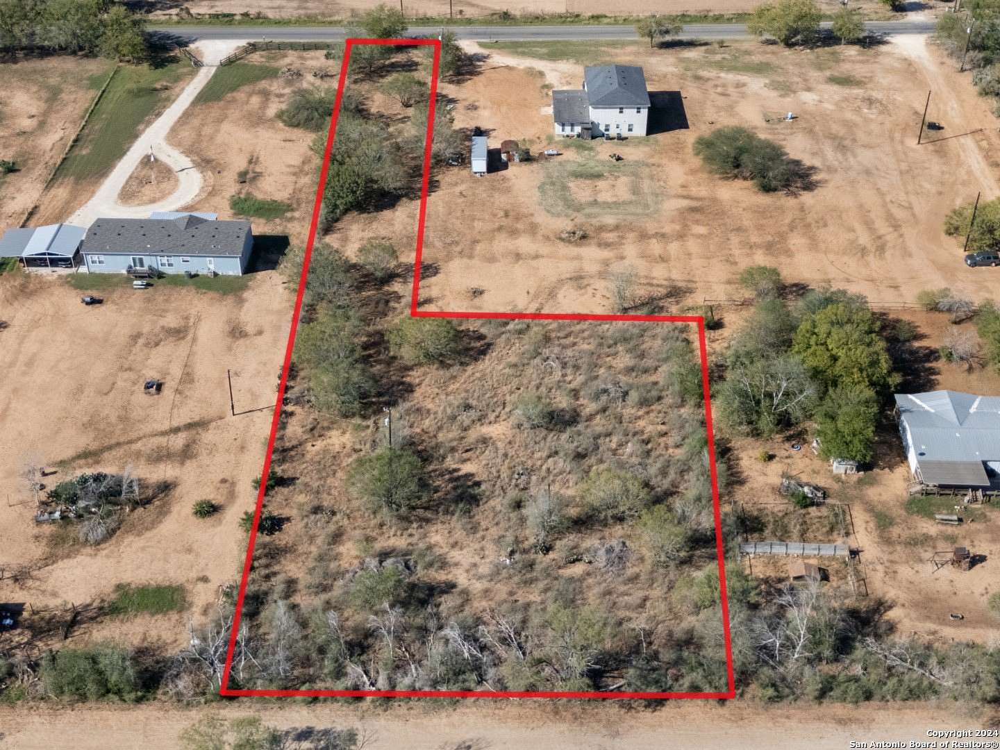 1.49 Acres of Residential Land for Sale in Devine, Texas