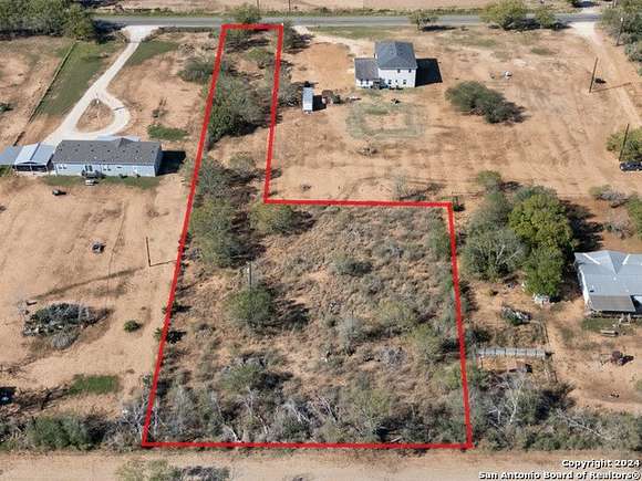 1.49 Acres of Residential Land for Sale in Devine, Texas