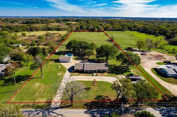 5 Acres of Land with Home for Sale in Gun Barrel City, Texas