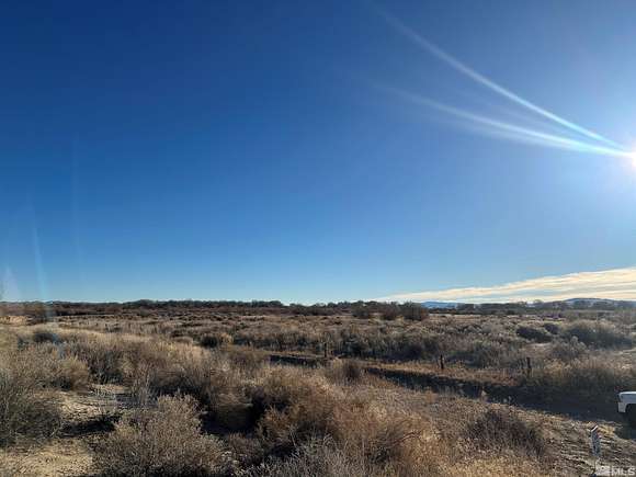 1 Acre of Land for Sale in Silver Springs, Nevada