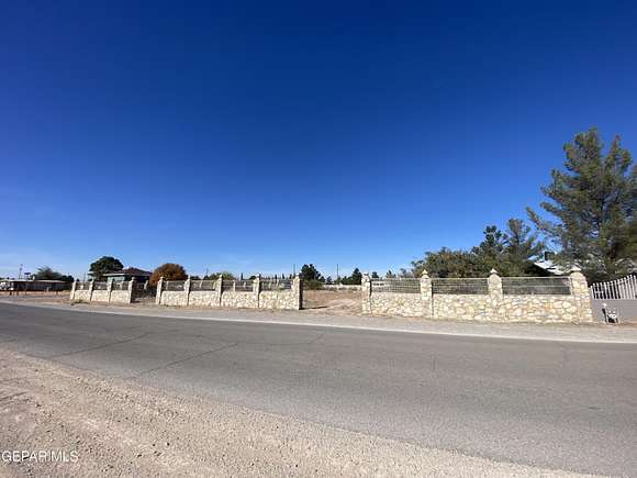 1 Acre of Residential Land for Sale in El Paso, Texas