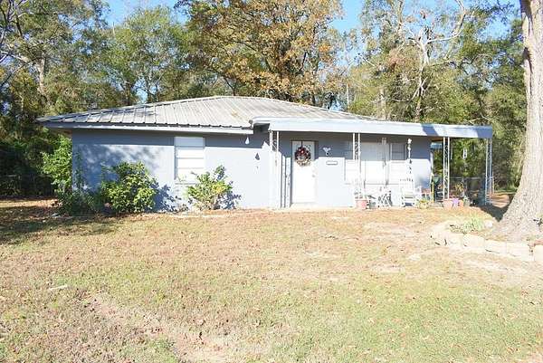 7 Acres of Improved Mixed-Use Land for Lease in Nacogdoches, Texas