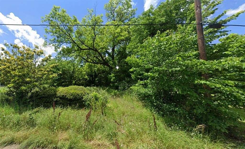 0.88 Acres of Land for Sale in Paris, Texas