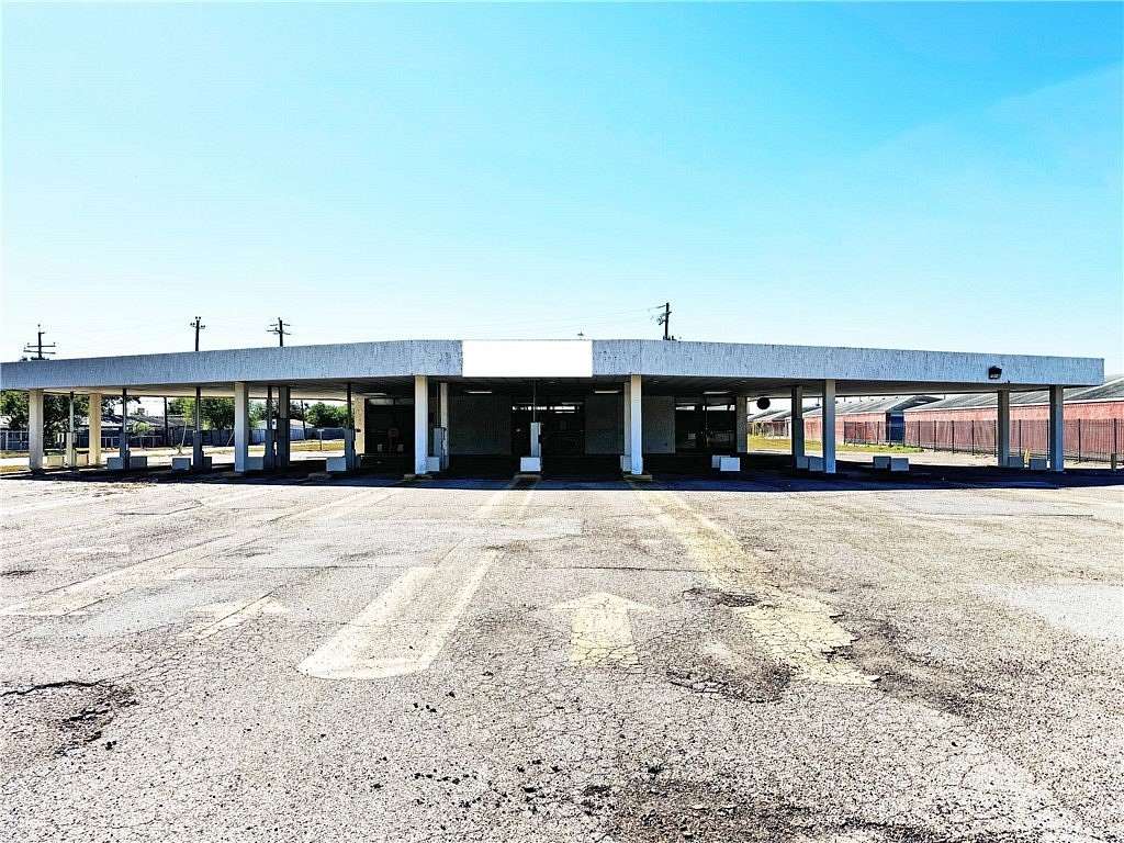 2.2 Acres of Commercial Land for Sale in Corpus Christi, Texas