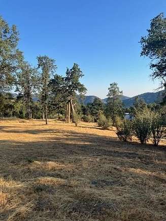 5.28 Acres of Residential Land for Sale in Ahwahnee, California