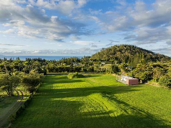 2.001 Acres of Residential Land for Sale in Haʻikū, Hawaii