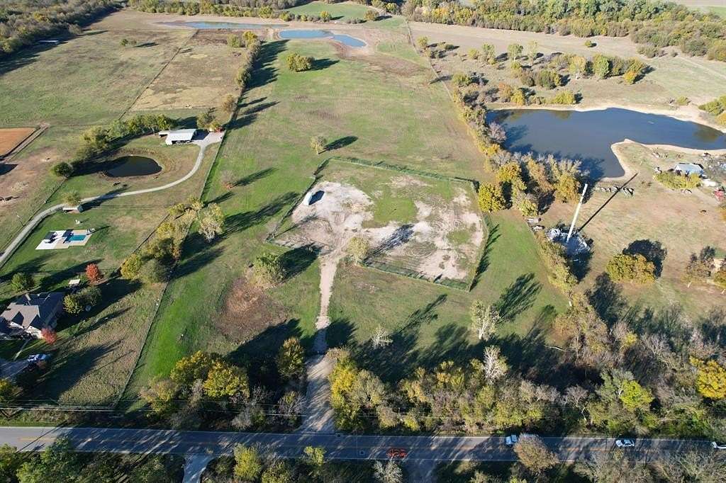 18 Acres of Recreational Land for Sale in Fort Worth, Texas