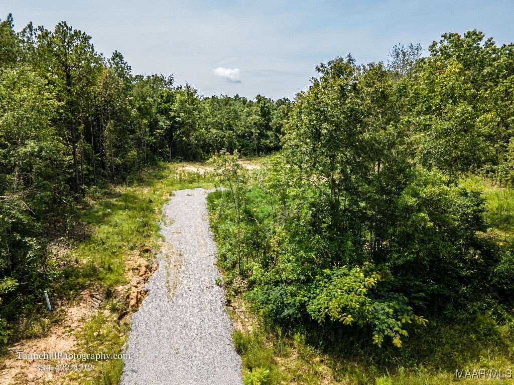 1.33 Acres of Residential Land for Sale in Deatsville, Alabama