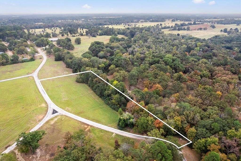 2.67 Acres of Residential Land for Sale in Pittsburg, Texas