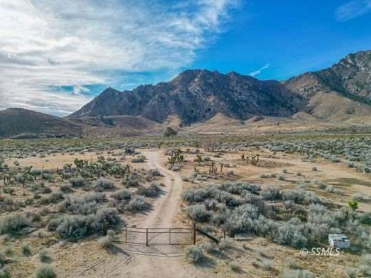 10 Acres of Land for Sale in Onyx, California