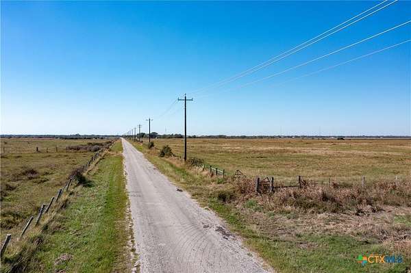 10 Acres of Land for Sale in Edna, Texas