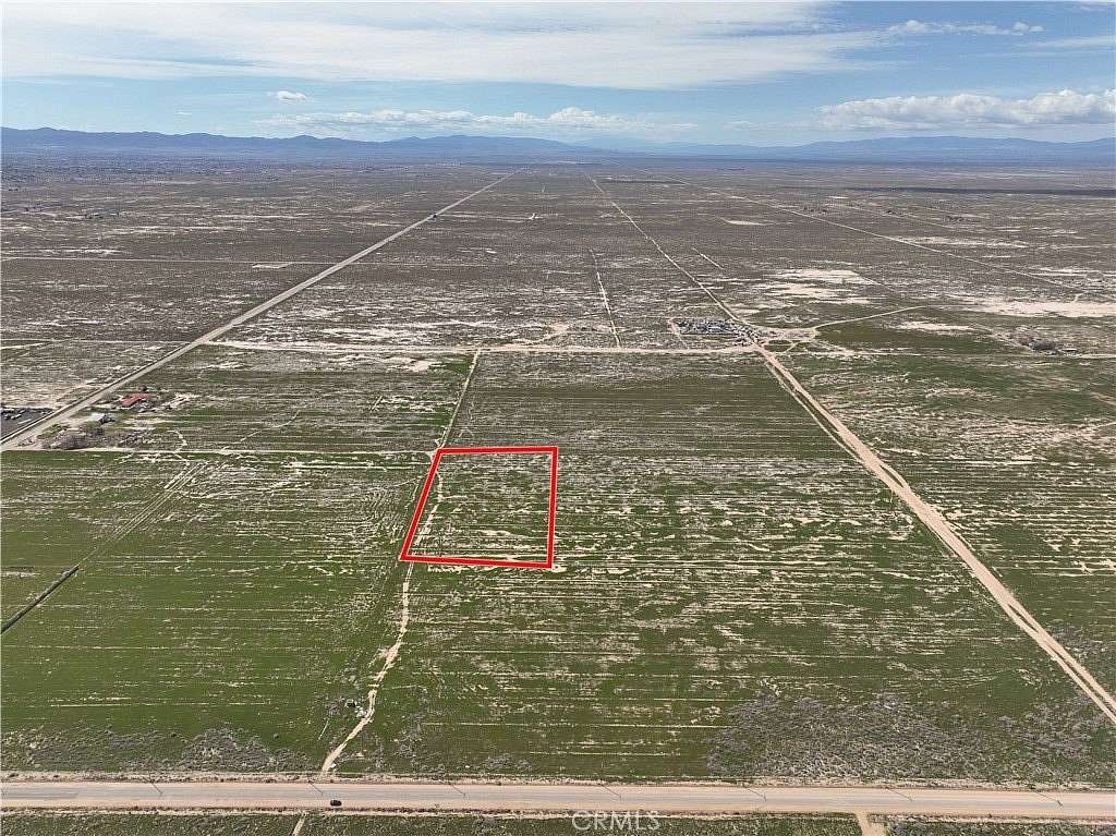 5.111 Acres of Residential Land for Sale in Lancaster, California