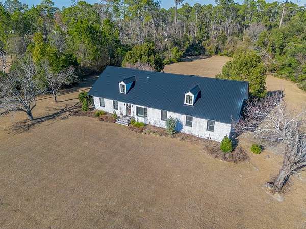 2.85 Acres of Residential Land with Home for Sale in Douglas, Georgia