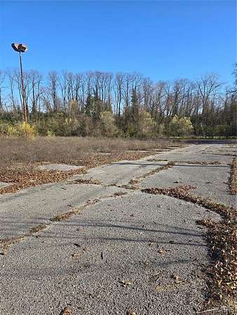 4.7 Acres of Commercial Land for Sale in Alton, Illinois