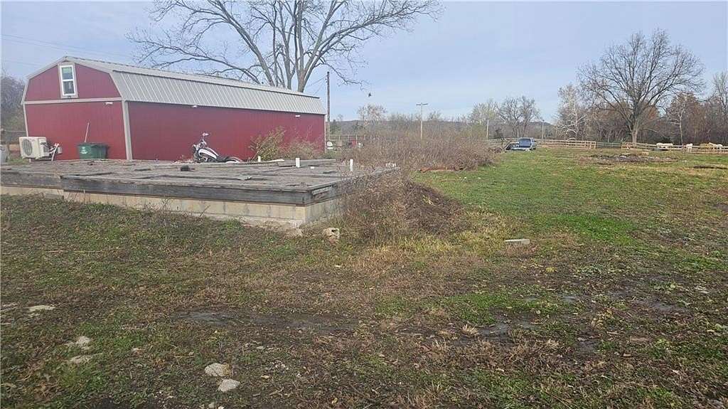 2.8 Acres of Residential Land with Home for Sale in Pleasanton, Kansas