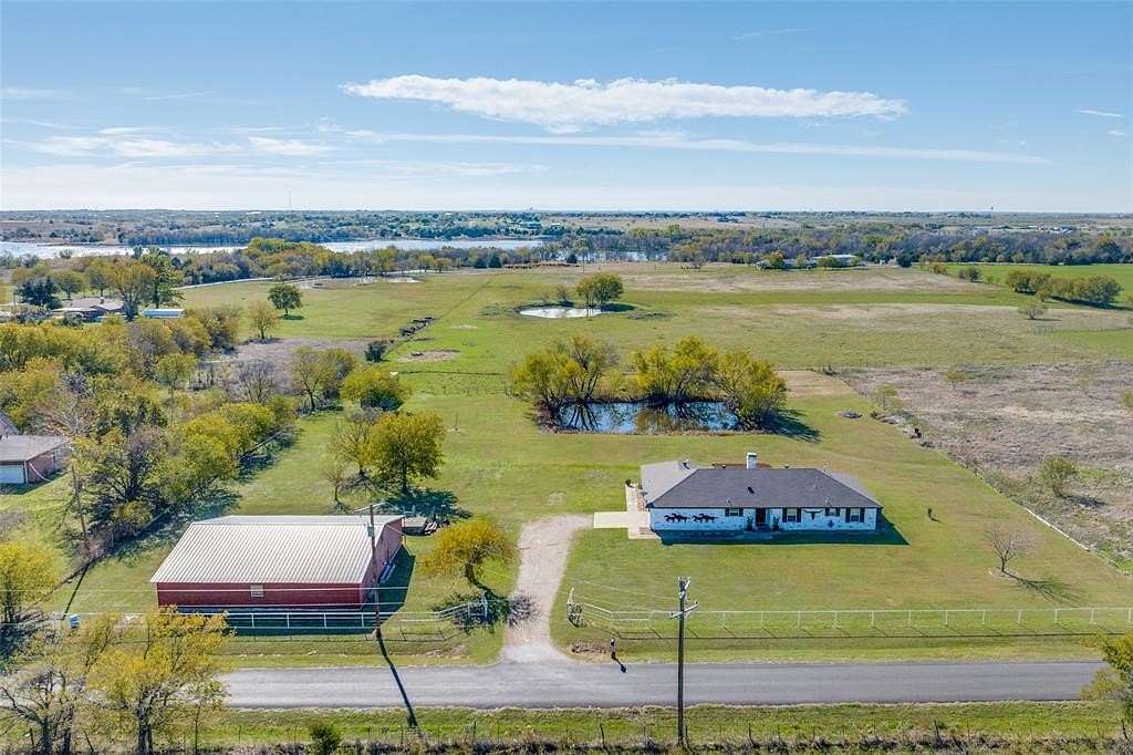 3 Acres of Residential Land with Home for Sale in Sanger, Texas