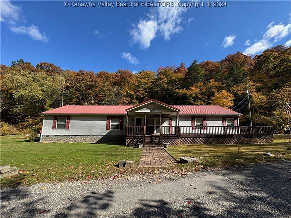 34 Acres of Land with Home for Sale in Bomont, West Virginia