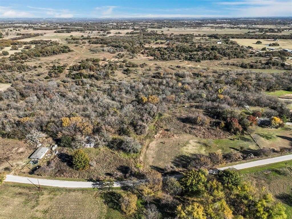 11 Acres of Land for Sale in Springtown, Texas